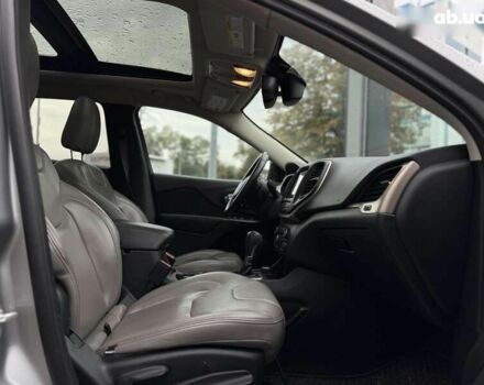 Джип Чероки 2014 в Киеве на Automoto.ua Джип Чероки, объемом двигателя 3.2 л и пробегом 157 тыс. км за 13300 $, фото 14 на Automoto.ua