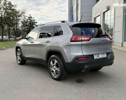 Джип Чероки 2014 в Киеве на Automoto.ua Джип Чероки, объемом двигателя 3.2 л и пробегом 157 тыс. км за 13300 $, фото 4 на Automoto.ua
