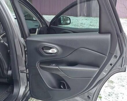 Джип Чероки, объемом двигателя 1.96 л и пробегом 198 тыс. км за 16999 $, фото 19 на Automoto.ua