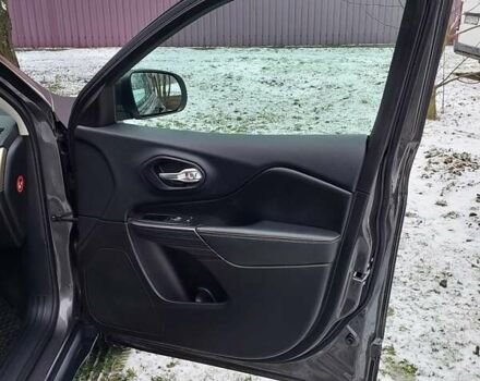 Джип Чероки, объемом двигателя 1.96 л и пробегом 198 тыс. км за 16999 $, фото 17 на Automoto.ua