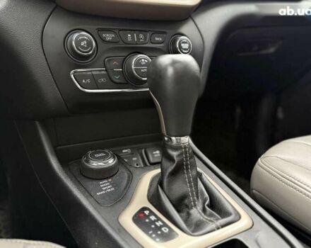 Джип Чероки 2014 в Киеве на Automoto.ua Джип Чероки, объемом двигателя 3.2 л и пробегом 157 тыс. км за 13300 $, фото 25 на Automoto.ua