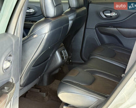 Джип Чероки, объемом двигателя 3.2 л и пробегом 135 тыс. км за 11500 $, фото 23 на Automoto.ua