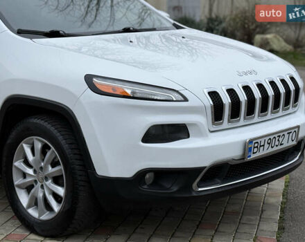 Джип Чероки, объемом двигателя 3.2 л и пробегом 135 тыс. км за 11500 $, фото 3 на Automoto.ua