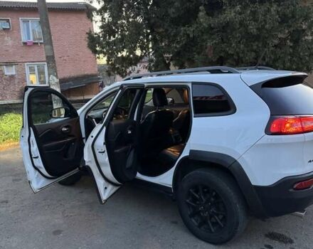 Джип Cherokee, об'ємом двигуна 3.24 л та пробігом 130 тис. км за 15000 $, фото 14 на Automoto.ua