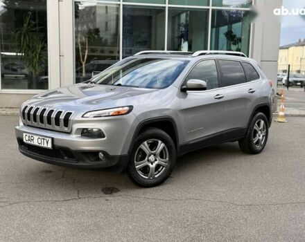Джип Чероки 2014 в Киеве на Automoto.ua Джип Чероки, объемом двигателя 3.2 л и пробегом 157 тыс. км за 13300 $, фото 2 на Automoto.ua