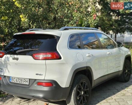 Джип Чероки, объемом двигателя 2.36 л и пробегом 160 тыс. км за 12300 $, фото 2 на Automoto.ua