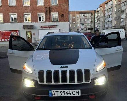Джип Cherokee, об'ємом двигуна 3.24 л та пробігом 130 тис. км за 15000 $, фото 29 на Automoto.ua