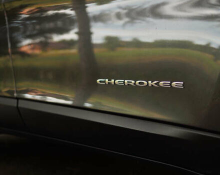 Джип Cherokee, об'ємом двигуна 2.36 л та пробігом 179 тис. км за 13700 $, фото 7 на Automoto.ua