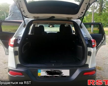 Джип Чероки, объемом двигателя 2.4 л и пробегом 202 тыс. км за 12200 $, фото 4 на Automoto.ua