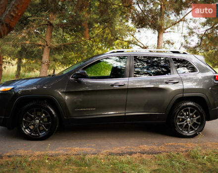 Джип Cherokee, об'ємом двигуна 2.36 л та пробігом 179 тис. км за 13700 $, фото 8 на Automoto.ua