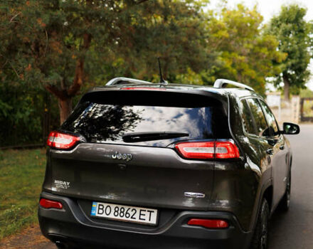 Джип Cherokee, об'ємом двигуна 2.36 л та пробігом 179 тис. км за 13700 $, фото 4 на Automoto.ua