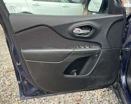 Джип Чероки, объемом двигателя 2.4 л и пробегом 165 тыс. км за 13500 $, фото 6 на Automoto.ua