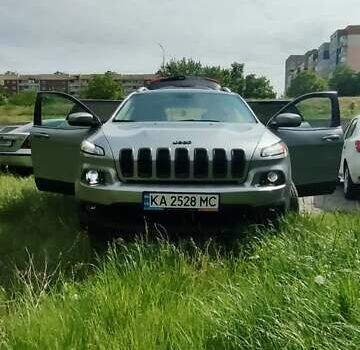 Джип Cherokee, об'ємом двигуна 2.36 л та пробігом 108 тис. км за 16100 $, фото 8 на Automoto.ua