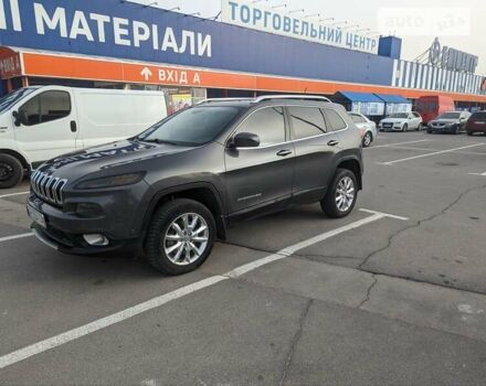 Джип Cherokee, об'ємом двигуна 3.24 л та пробігом 130 тис. км за 16000 $, фото 30 на Automoto.ua