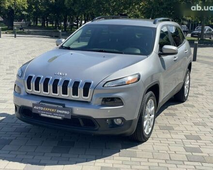 Джип Cherokee, об'ємом двигуна 2.4 л та пробігом 105 тис. км за 13000 $, фото 18 на Automoto.ua
