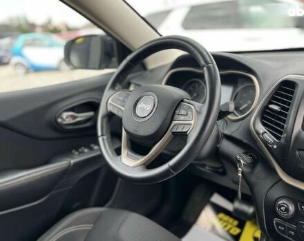 Джип Чероки, объемом двигателя 2.4 л и пробегом 165 тыс. км за 13500 $, фото 27 на Automoto.ua