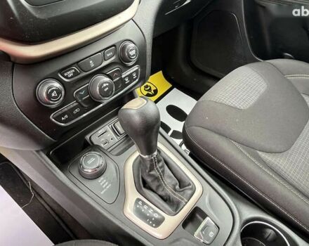 Джип Чероки, объемом двигателя 2.4 л и пробегом 165 тыс. км за 13500 $, фото 13 на Automoto.ua