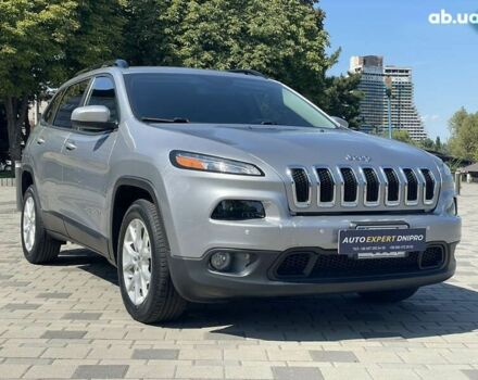 Джип Cherokee, об'ємом двигуна 2.4 л та пробігом 105 тис. км за 13000 $, фото 1 на Automoto.ua