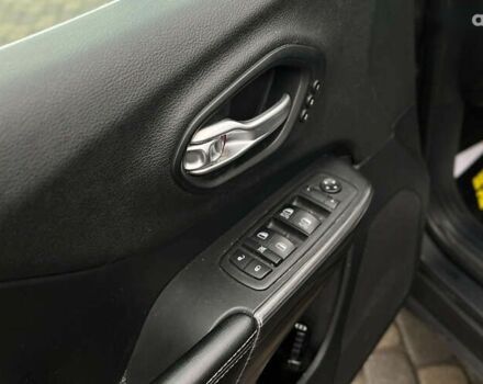 Джип Чероки, объемом двигателя 0 л и пробегом 243 тыс. км за 13500 $, фото 19 на Automoto.ua