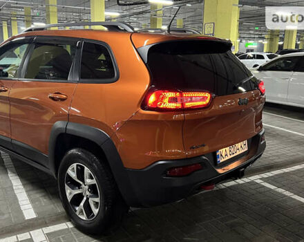 Джип Cherokee, об'ємом двигуна 3.2 л та пробігом 173 тис. км за 15800 $, фото 7 на Automoto.ua