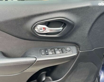 Джип Чероки, объемом двигателя 2.4 л и пробегом 165 тыс. км за 13500 $, фото 7 на Automoto.ua