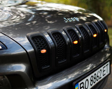 Джип Cherokee, об'ємом двигуна 2.36 л та пробігом 179 тис. км за 13700 $, фото 5 на Automoto.ua