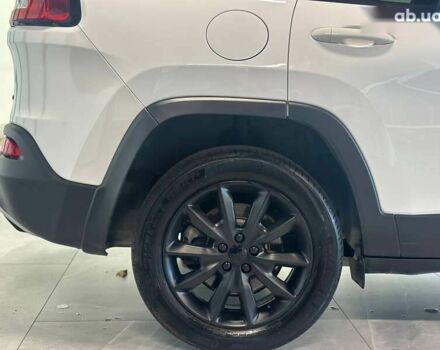 Джип Чероки, объемом двигателя 2.2 л и пробегом 127 тыс. км за 17900 $, фото 9 на Automoto.ua