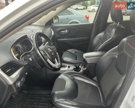 Джип Чероки, объемом двигателя 2.4 л и пробегом 160 тыс. км за 13500 $, фото 20 на Automoto.ua