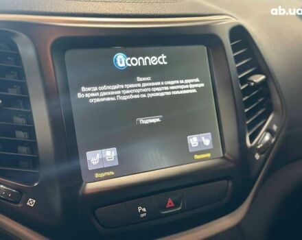 Джип Чероки, объемом двигателя 2.2 л и пробегом 127 тыс. км за 17900 $, фото 20 на Automoto.ua