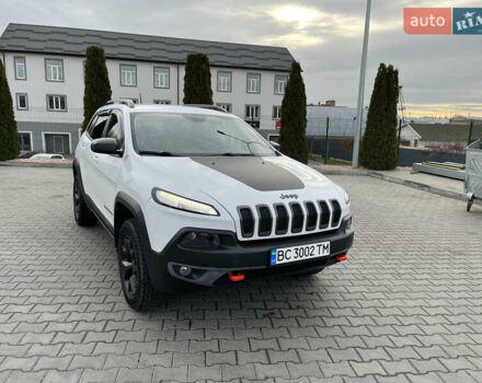 Джип Чероки, объемом двигателя 2.4 л и пробегом 160 тыс. км за 13500 $, фото 1 на Automoto.ua