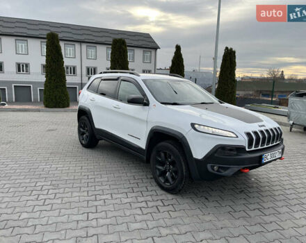 Джип Чероки, объемом двигателя 2.4 л и пробегом 160 тыс. км за 13500 $, фото 3 на Automoto.ua