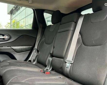 Джип Чероки, объемом двигателя 0 л и пробегом 183 тыс. км за 13000 $, фото 18 на Automoto.ua