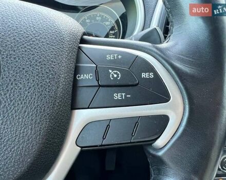 Джип Чероки, объемом двигателя 2.4 л и пробегом 180 тыс. км за 12500 $, фото 14 на Automoto.ua