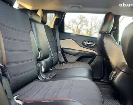 Джип Cherokee, об'ємом двигуна 0 л та пробігом 86 тис. км за 15900 $, фото 23 на Automoto.ua
