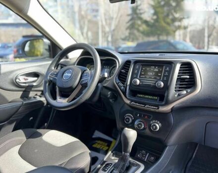 Джип Cherokee, об'ємом двигуна 0 л та пробігом 155 тис. км за 14200 $, фото 9 на Automoto.ua
