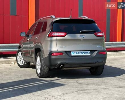 Джип Чероки, объемом двигателя 2.4 л и пробегом 180 тыс. км за 12500 $, фото 8 на Automoto.ua