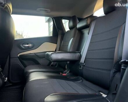 Джип Cherokee, об'ємом двигуна 0 л та пробігом 86 тис. км за 15900 $, фото 19 на Automoto.ua