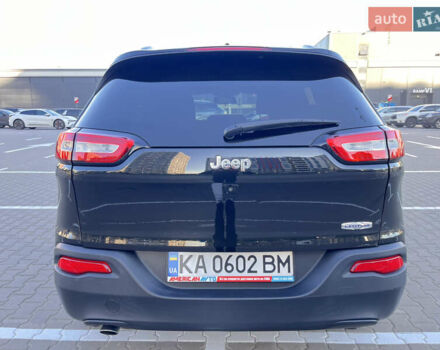 Джип Cherokee, об'ємом двигуна 2.36 л та пробігом 120 тис. км за 14000 $, фото 4 на Automoto.ua