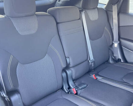 Джип Cherokee, об'ємом двигуна 2.36 л та пробігом 120 тис. км за 14000 $, фото 13 на Automoto.ua