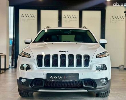 Джип Чероки, объемом двигателя 2.2 л и пробегом 127 тыс. км за 17900 $, фото 1 на Automoto.ua