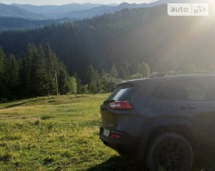 Джип Cherokee, об'ємом двигуна 3.2 л та пробігом 145 тис. км за 19100 $, фото 13 на Automoto.ua