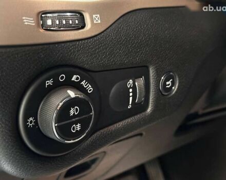 Джип Чероки, объемом двигателя 2.2 л и пробегом 127 тыс. км за 17900 $, фото 16 на Automoto.ua