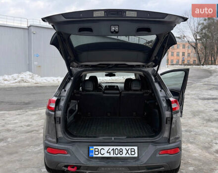 Джип Чероки, объемом двигателя 2.4 л и пробегом 202 тыс. км за 15500 $, фото 9 на Automoto.ua