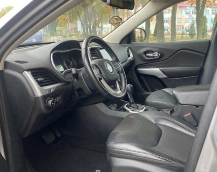 Джип Чероки, объемом двигателя 2.36 л и пробегом 134 тыс. км за 14700 $, фото 6 на Automoto.ua