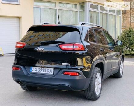 Джип Cherokee, об'ємом двигуна 2.36 л та пробігом 186 тис. км за 14300 $, фото 7 на Automoto.ua