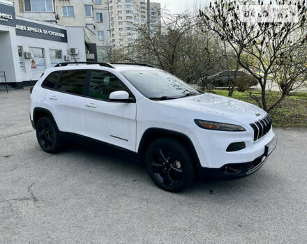 Джип Cherokee, об'ємом двигуна 3.24 л та пробігом 33 тис. км за 17500 $, фото 4 на Automoto.ua