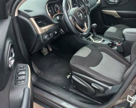 Джип Чероки, объемом двигателя 2.4 л и пробегом 145 тыс. км за 15200 $, фото 7 на Automoto.ua