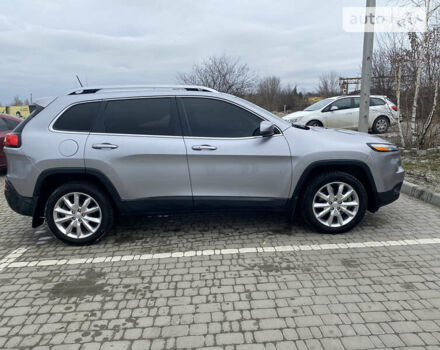 Джип Cherokee, об'ємом двигуна 2.36 л та пробігом 144 тис. км за 19000 $, фото 6 на Automoto.ua