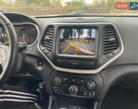 Джип Чероки, объемом двигателя 2.36 л и пробегом 134 тыс. км за 14700 $, фото 16 на Automoto.ua