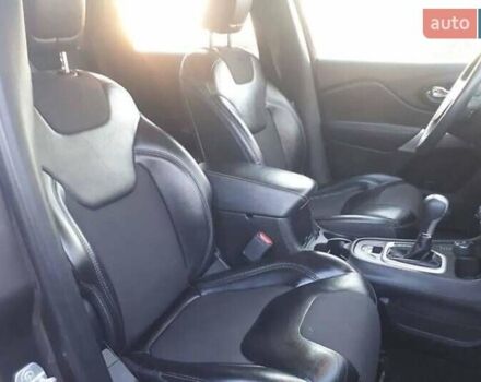 Джип Cherokee 2017 у Києві на Automoto.ua Джип Cherokee, об'ємом двигуна 2.4 л та пробігом 179 тис. км за 14900 $, фото 5 на Automoto.ua